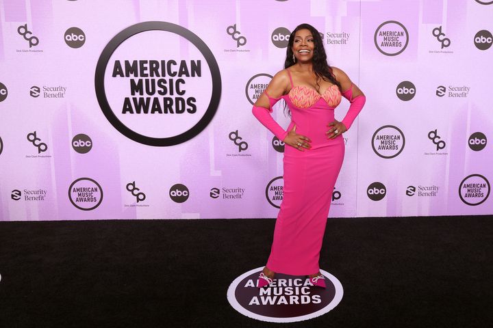 Sheryl Lee Ralph on the 2022 American Music Awards red carpet in a dress from Claude Kameni.