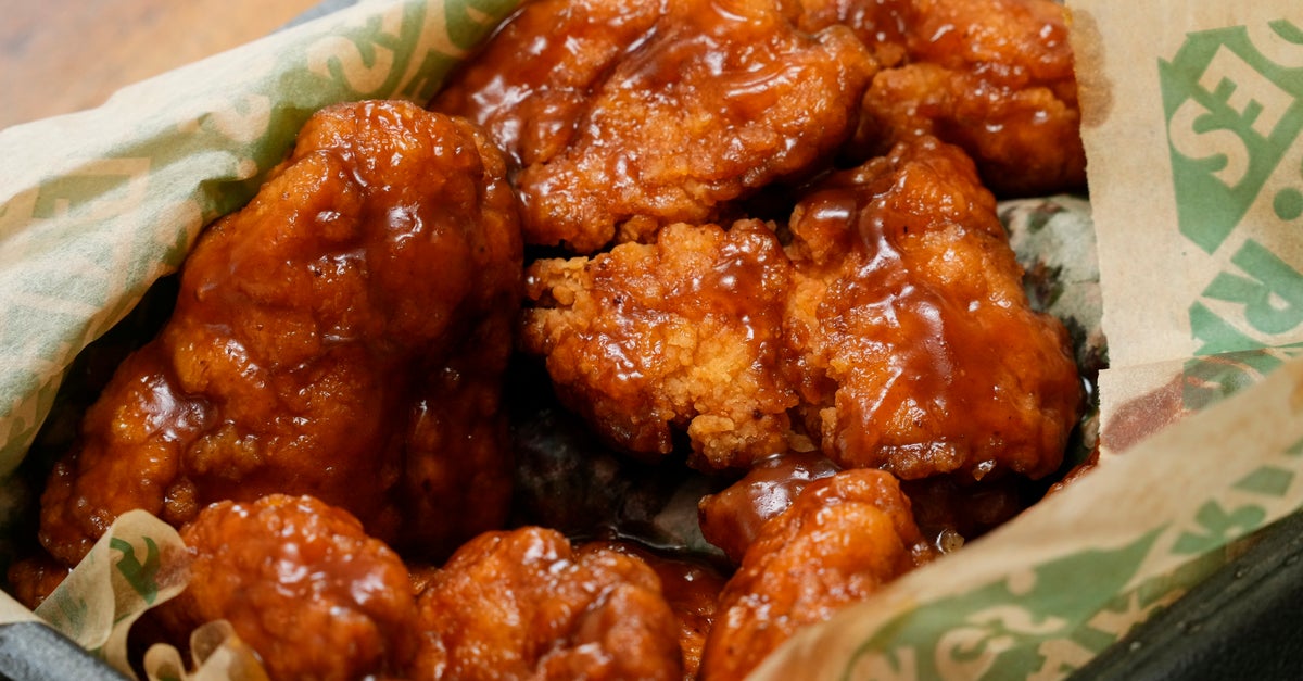 NextImg:Those ‘Boneless Wings’ You Love Are Just A Tasty Culinary Lie
