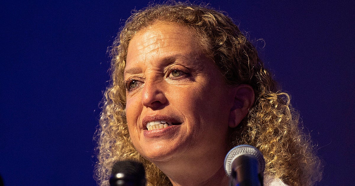 NextImg:Debbie Wasserman Schultz Gives Fox News Analyst A Harsh Lesson On Opinion vs. Fact