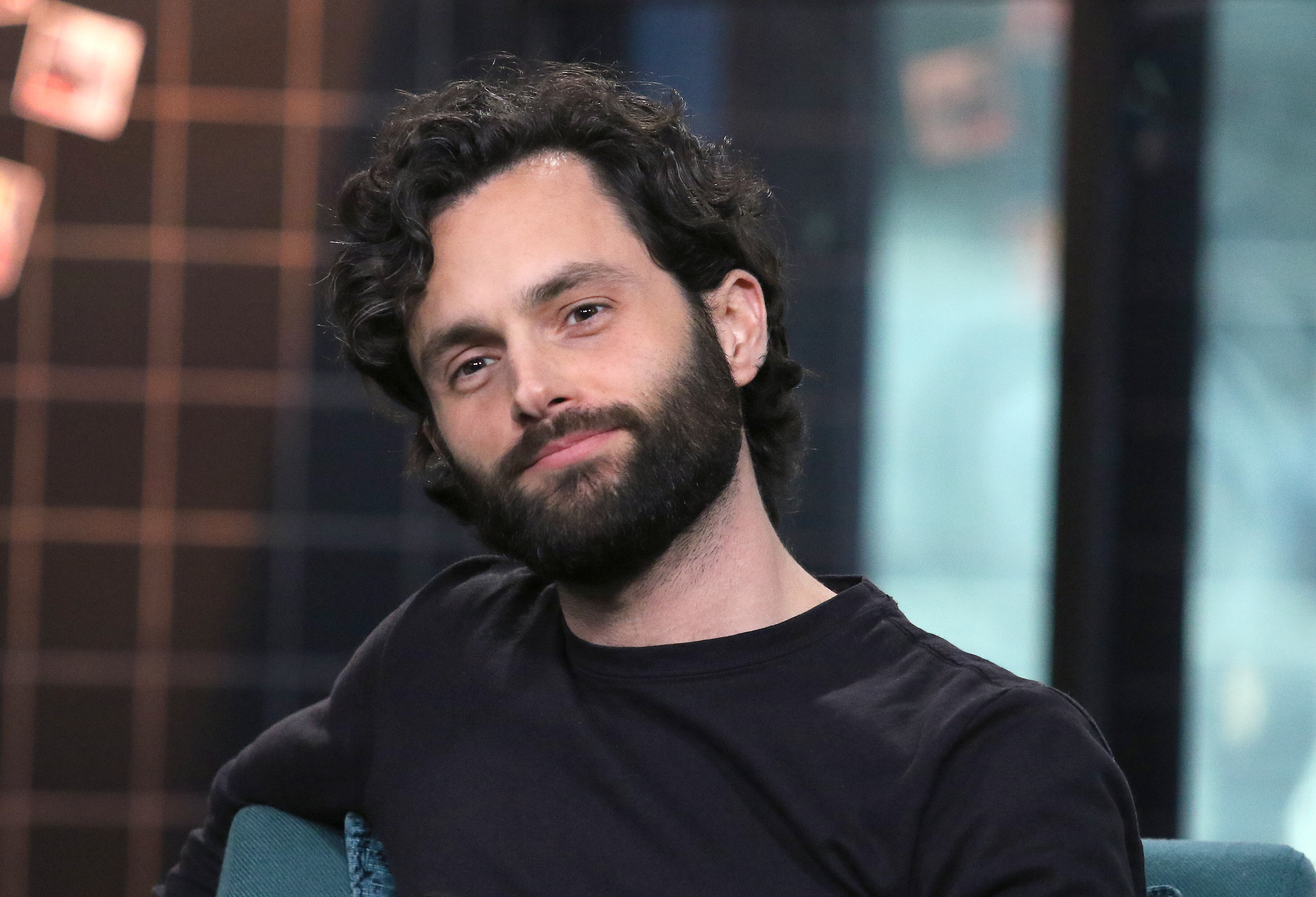 Penn Badgley Reveals Why He Didn't Want To Do Intimacy Scenes In ...