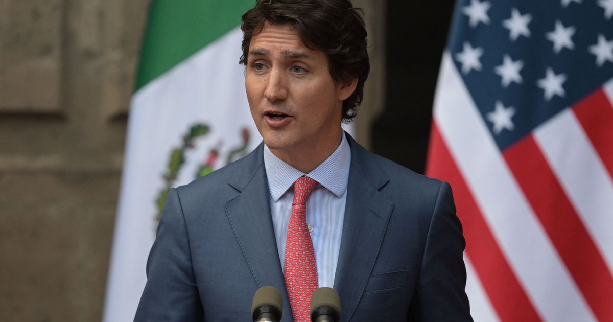 Trudeau: US Fighter Shot Down Object Over Northern Canada
