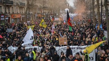  Nearly 1 Million French People March Against Raising Pension Age 2 Years