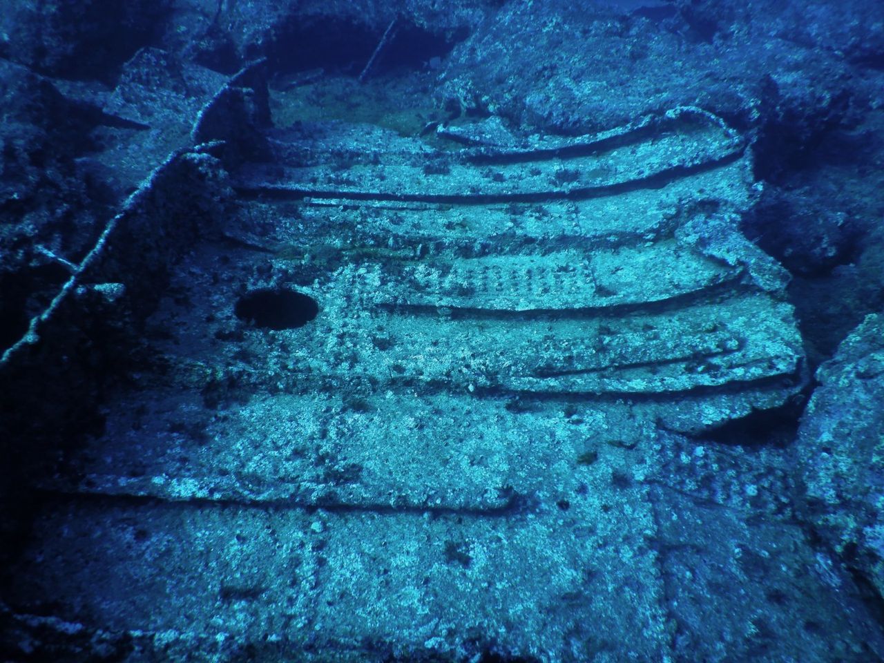 Τα υπολείμματα της αριστερής πλευράς του ιστορικού ναυαγίου PENTCHO.