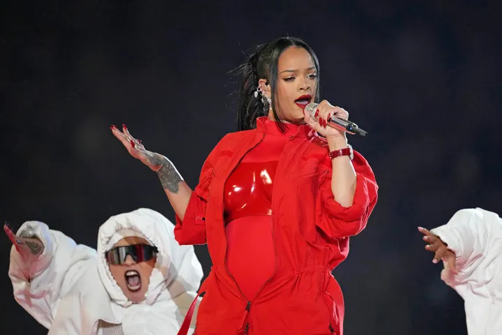 How To Get Rihanna's Super Bowl Halftime Show Makeup | HuffPost Life
