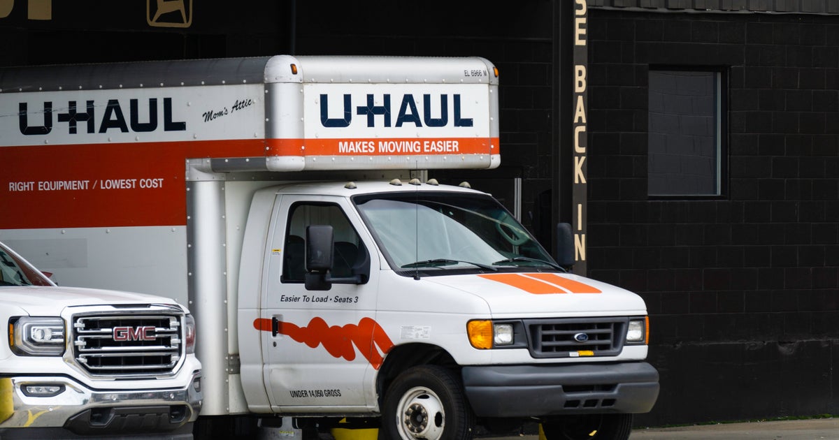 NextImg:Police Stop U-Haul After Report Of Pedestrians Struck In NYC