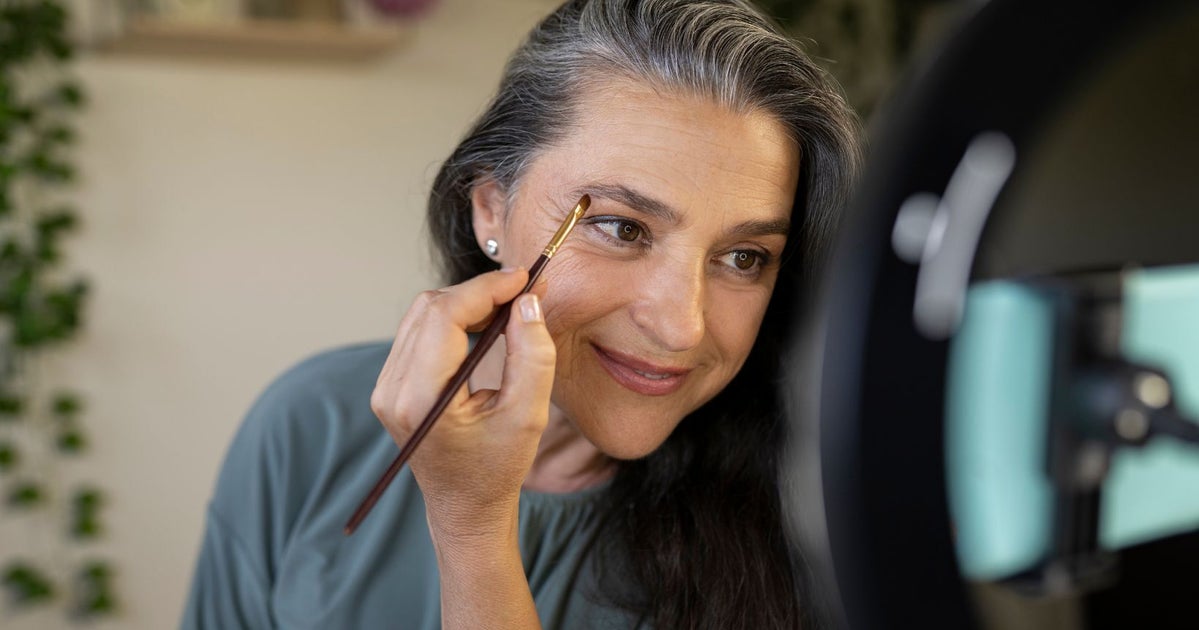 16 Products Makeup Artists Use To Look Younger