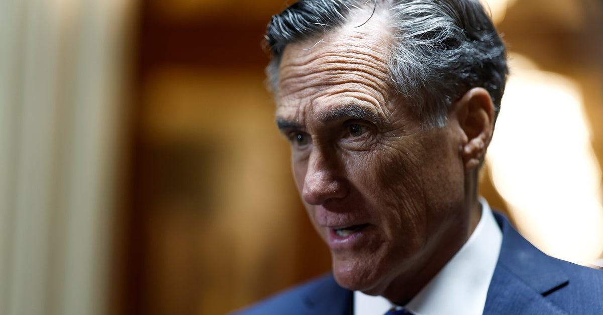 NextImg:Mitt Romney Issues Urgent Warning About Trump's Path To 2024 GOP Nomination
