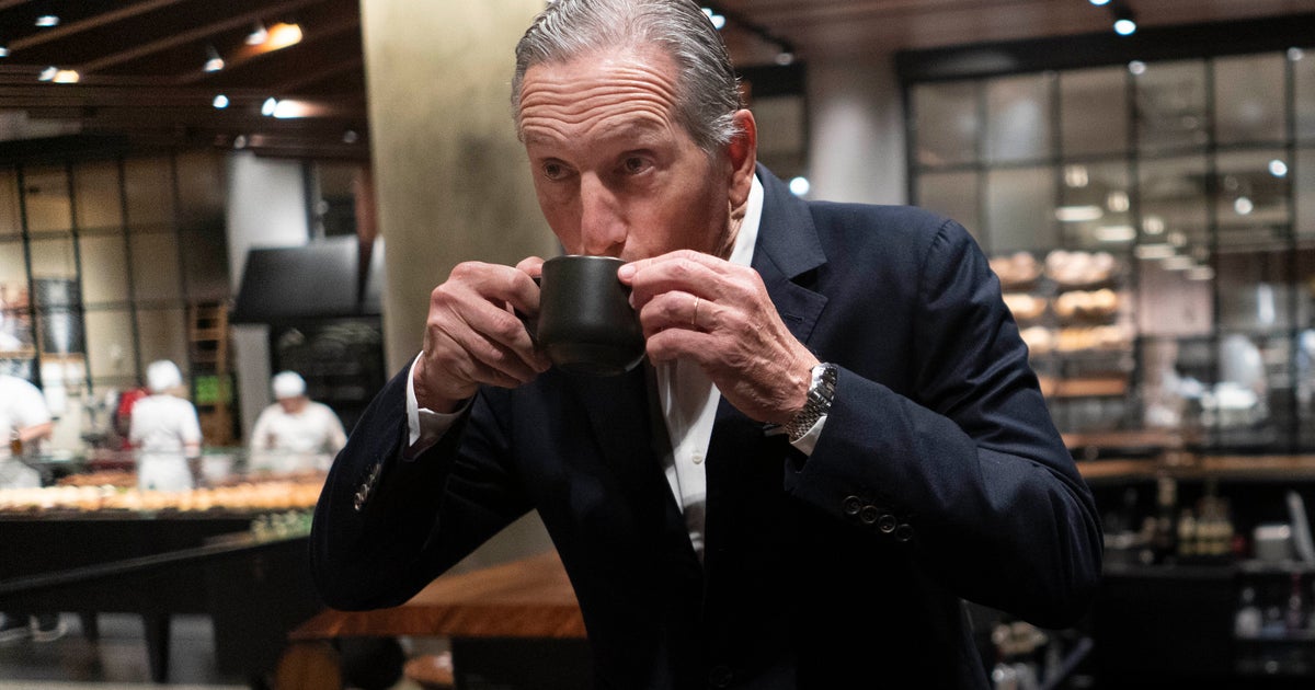 NextImg:Bernie Sanders Is Hauling In Starbucks' CEO For Questioning