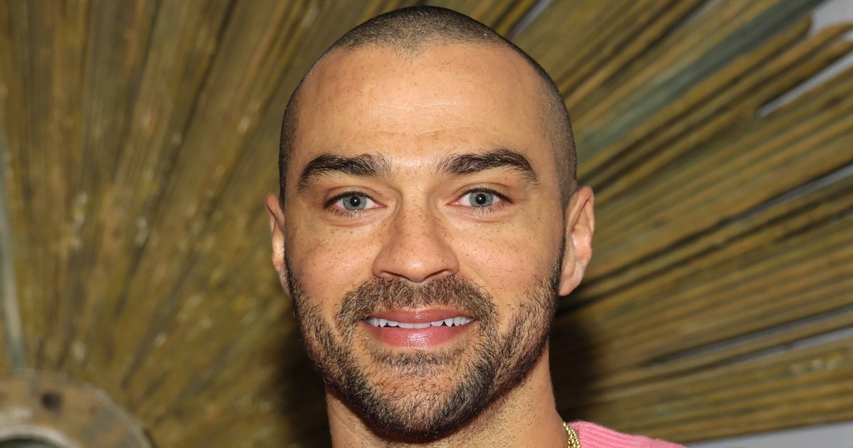 NextImg:'Grey's Anatomy' Star Jesse Williams Names The 1 Downside Of Being A TV Doctor