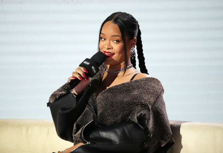 Rihanna's baby: See photos, video of behind the scenes at Vogue shoot