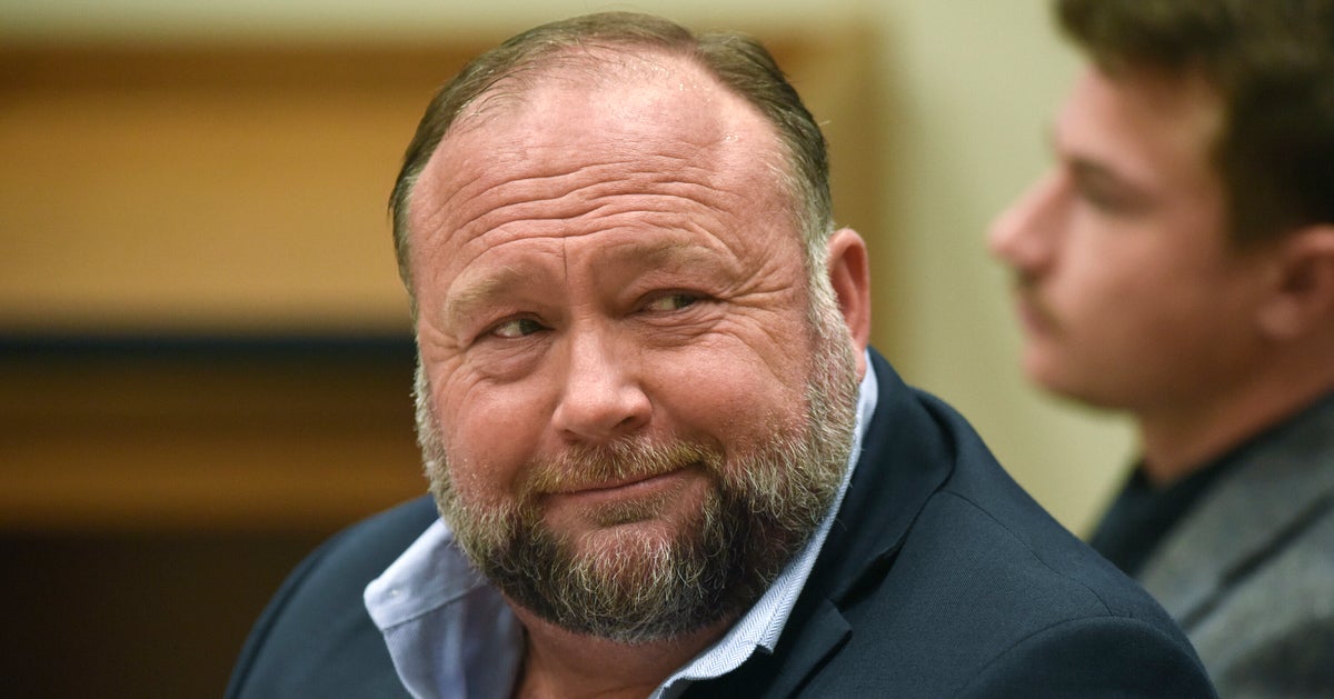 NextImg:Alex Jones Is Holding Guns For Infowars Hosts Charged In Capitol Attack