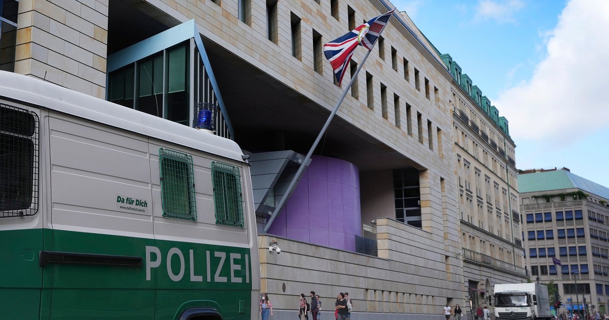British Embassy Guard In Berlin Gets Prison For Spying For Russia British Embassy Guard In Berlin Gets Prison For Spying For Russia