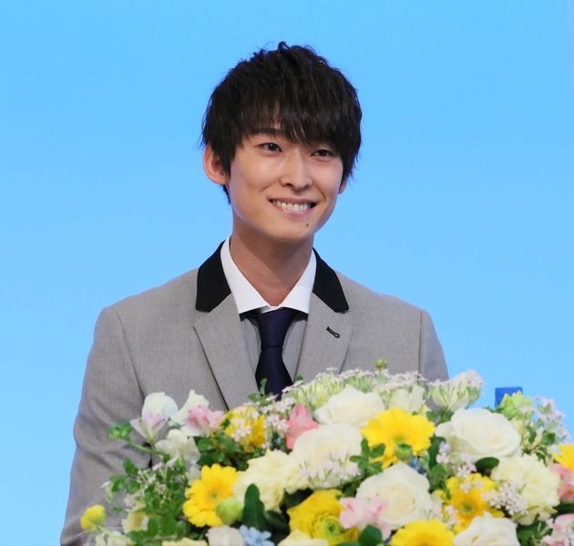 2月20日の記者会見で「番組卒業」を発表する福尾誠さん