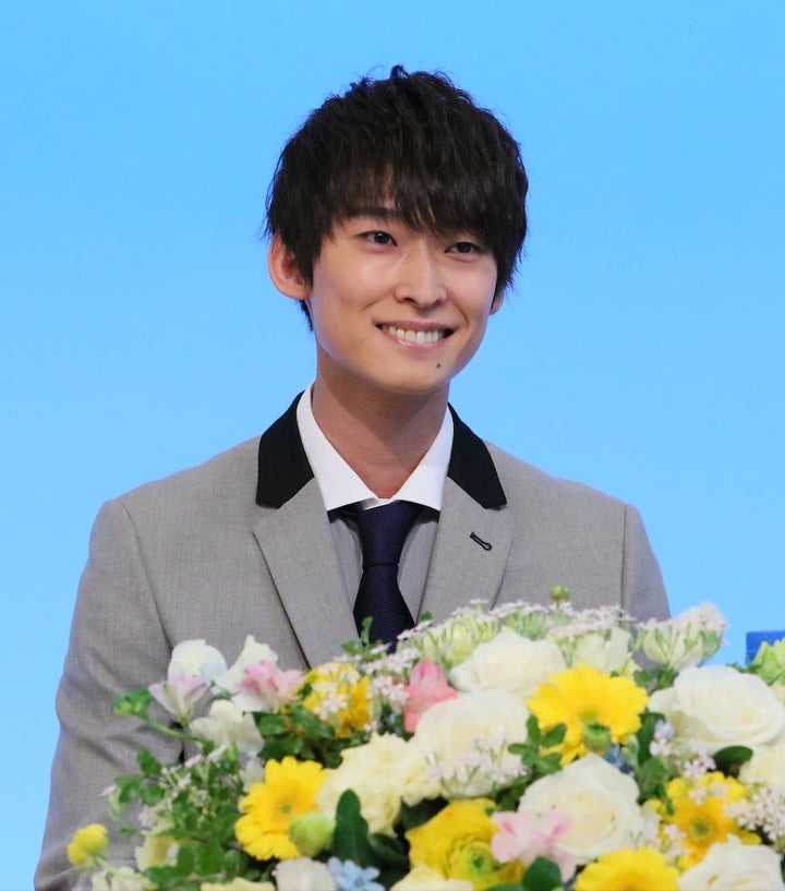 2月20日の記者会見で「番組卒業」を発表する福尾誠さん