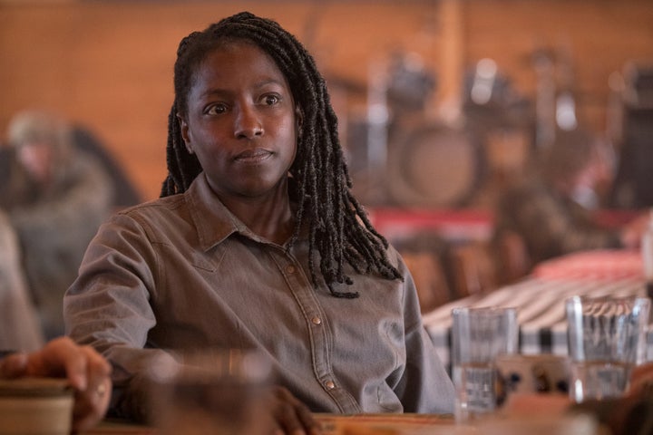 Rutina Wesley dans le rôle de Maria dans l'épisode 6 de 