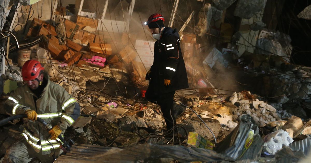 NextImg:New Quake Hits Battered Turkey, Syria; 3 Dead, Hundreds Hurt