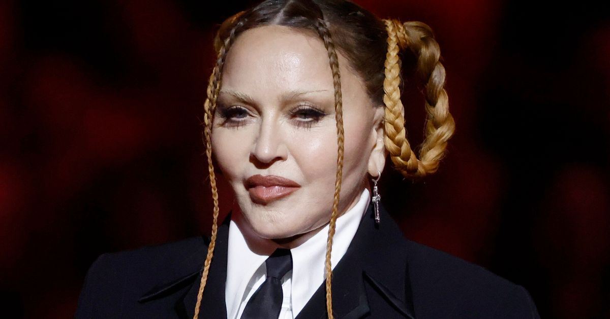 Madonna Jokes That ‘Swelling From Surgery Has Gone Down’ | HuffPost UK ...