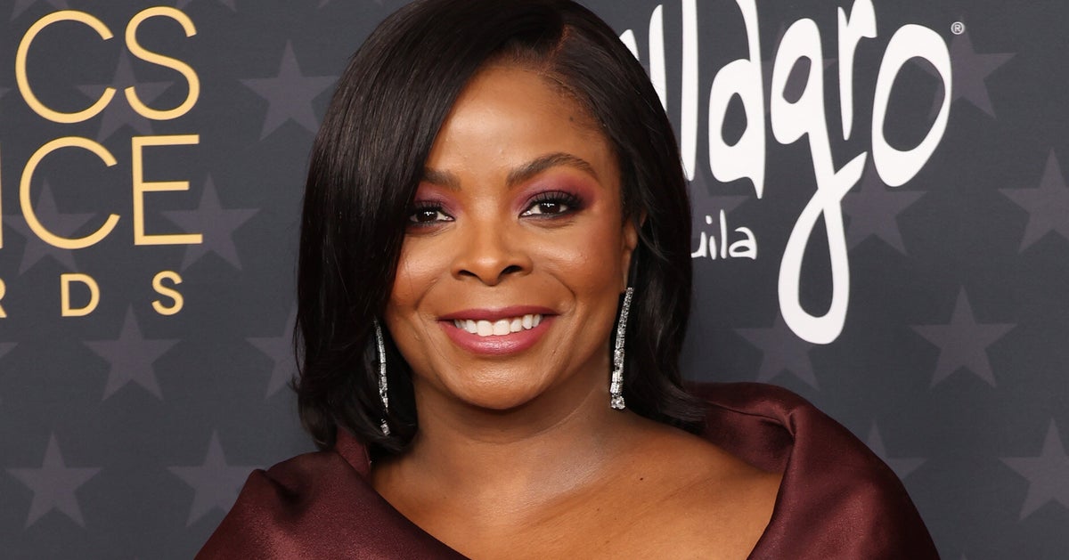 Janelle James On Interrupting Sheryl Lee Ralph At Golden Globes Janelle James On Interrupting Sheryl Lee Ralph At Golden Globes