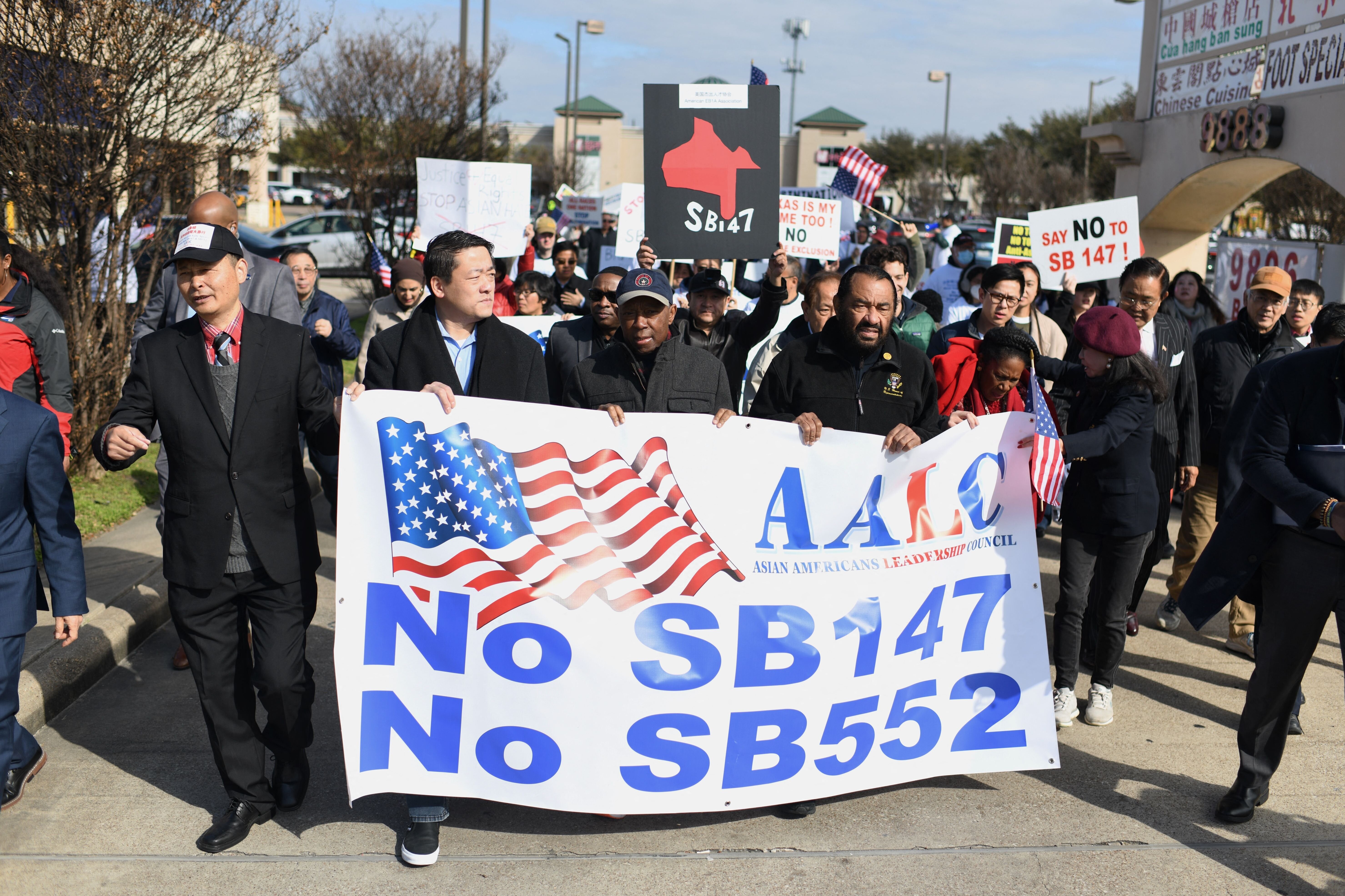 Texas GOP Wants To Ban Chinese Citizens From Buying Land | HuffPost Voices