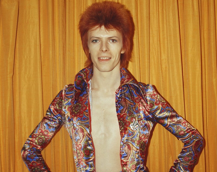 Bowie, visto aqui como Ziggy Stardust em 1973, foi um ícone cultural por mais de meio século.