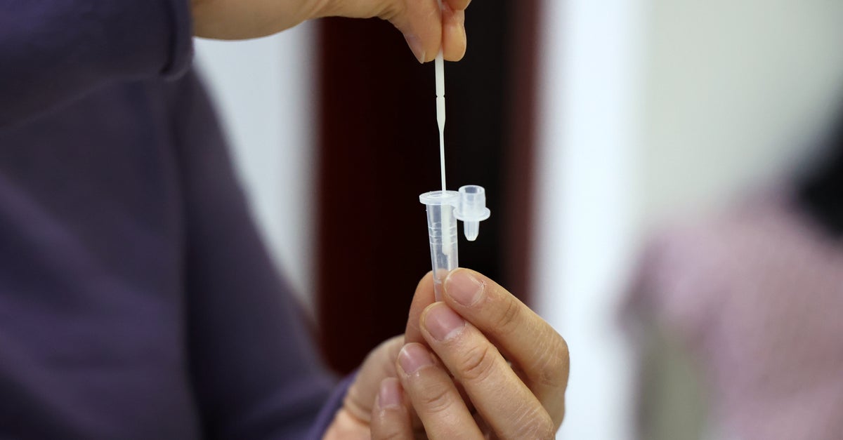 NextImg:FDA Authorizes First At-Home Test That Can Detect Flu And COVID-19
