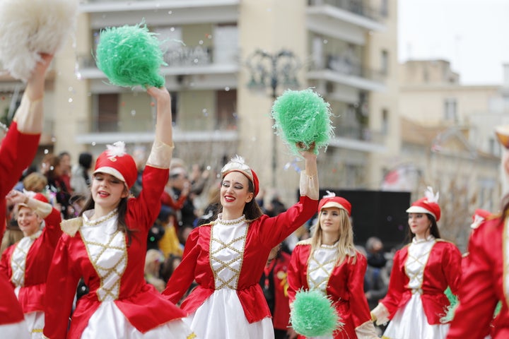 Μεγάλη παρέλαση του Πατρινού Καρναβαλιού, Κυριακή 26 Φεβρουαρίου 2023. Για τις παρελάσεις του Πατρινού Καρναβαλιού συνολικά είχαν δηλώσει συμμετοχή 139 πληρώματα ή συνεργασίες πληρωμάτων και σύμφωνα με τους διοργανωτές συμμετείχαν πάνω από 50.000 καρναβαλιστές ξεπερνώντας κάθε προηγούμενο. (ΜΑΡΙΛΙΑ ΒΑΣΙΛΑΚΟΠΟΥΛΟΥ/EUROKINISSI)