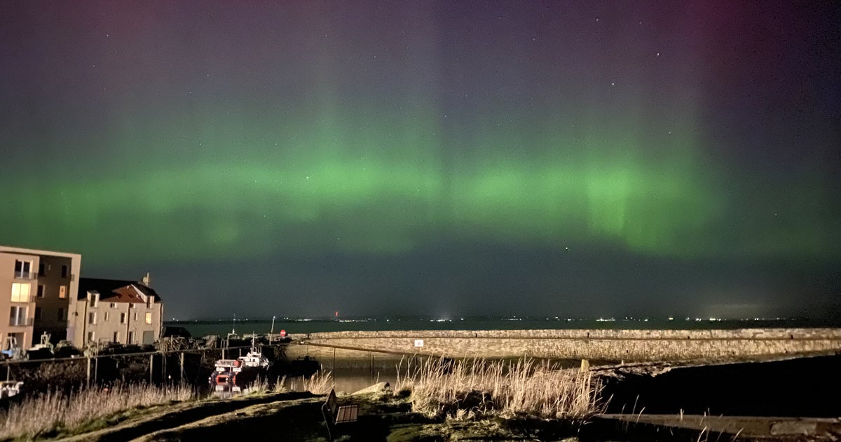 UK Northern Lights The Exact Time You'll Be Able To See Them Tonight