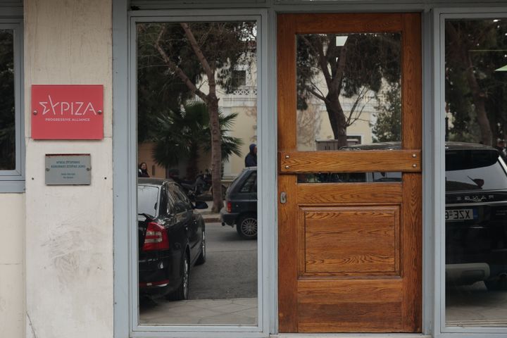 Συνεδρίαση του Εκτελεστικού Γραφείου του ΣΥΡΙΖΑ, Τρίτη 28 Φεβρουαρίου 2023. Το Ε.Γ. συνεδρίασε σε διευρυμένη σύνθεση, όπου συζητήθηκε η παραπομπή του Παύλου Πολάκη στην Επιτροπή Δεοντολογίας αναφορικά με τη στάση της συστηματικής παραβίασης από πλευράς του των κανόνων συλλογικότητας και δημοκρατικής λειτουργίας του κόμματος. (ΒΑΣΙΛΗΣ ΡΕΜΠΑΠΗΣ/EUROKINISSI)