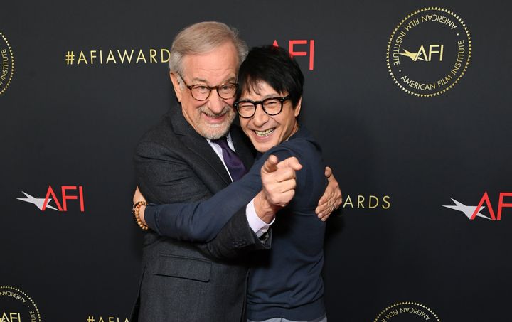 スピルバーグ監督とクァンさんは、2023年のアメリカン・フィルム・インスティチュート賞の会場で再会した