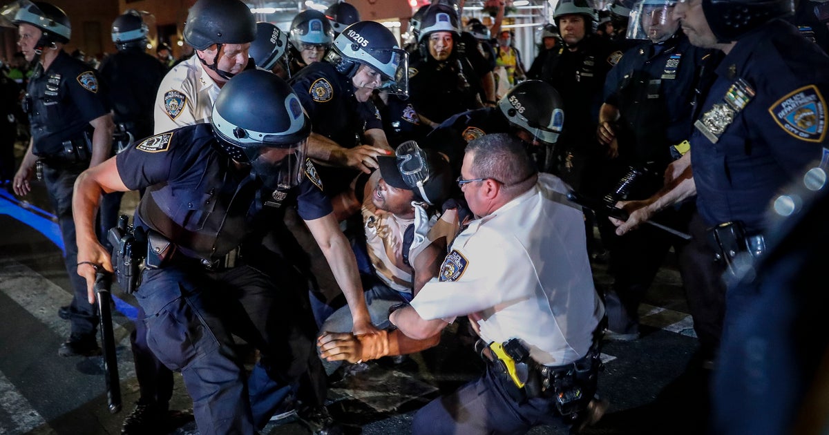 NextImg:New York City To Pay Millions To George Floyd Protesters Roughed Up By Police