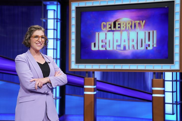 Mayim Bialik hosting “Jeopardy!” On a recent game show episode, a Gen Z contestant highlighted a piece of electronic equipment as “obsolete” that got social media buzzing. 
