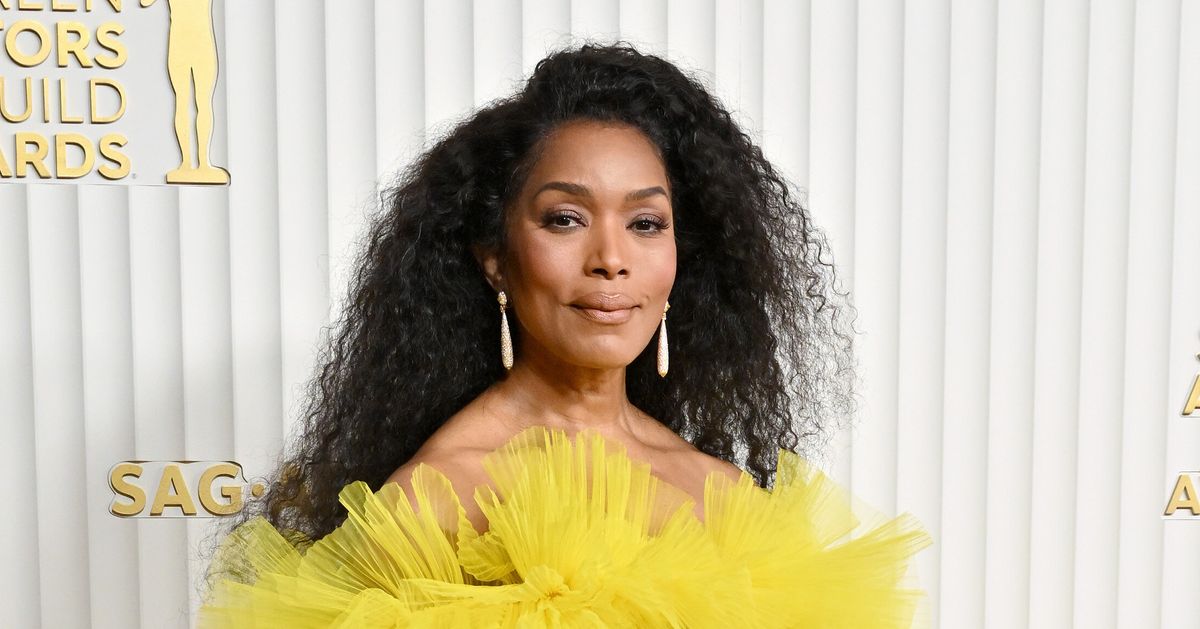 Angela Bassett says why she doesn’t feel “robbed” of the Oscar for Tina Turner’s Biopic