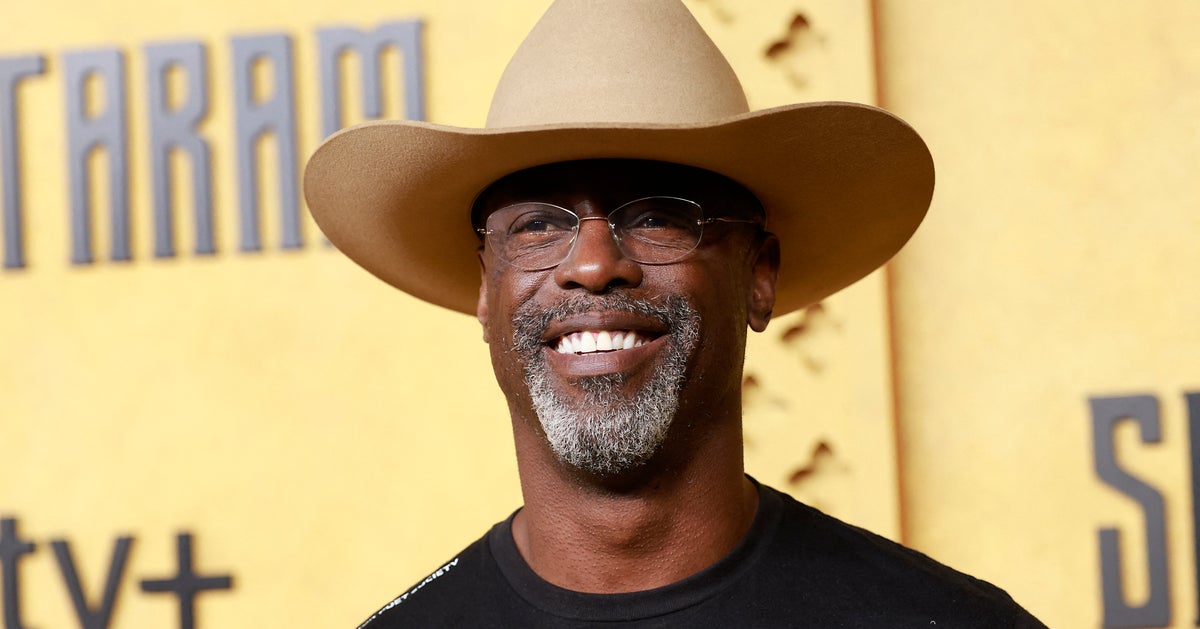 NextImg:Isaiah Washington Announces Retirement In Bizarre Tweet About 'Haters' And 'Communism'