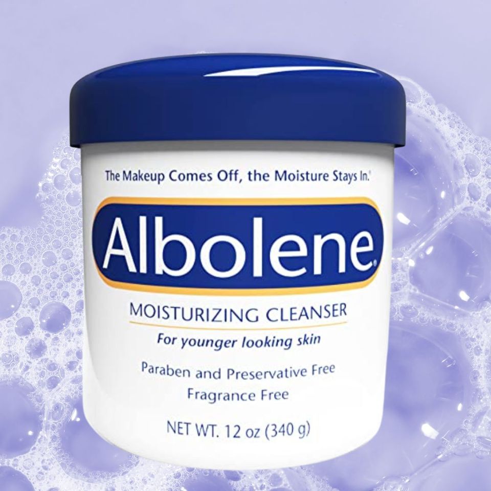 A moisturizing cleansing balm