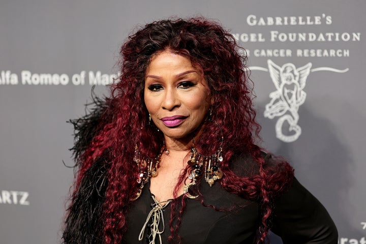 “Capacitar todos os artistas é mais importante porque nós realmente somos os arquitetos da mudança... e a mudança começa dentro do coração”, escreveu Chaka Khan.
