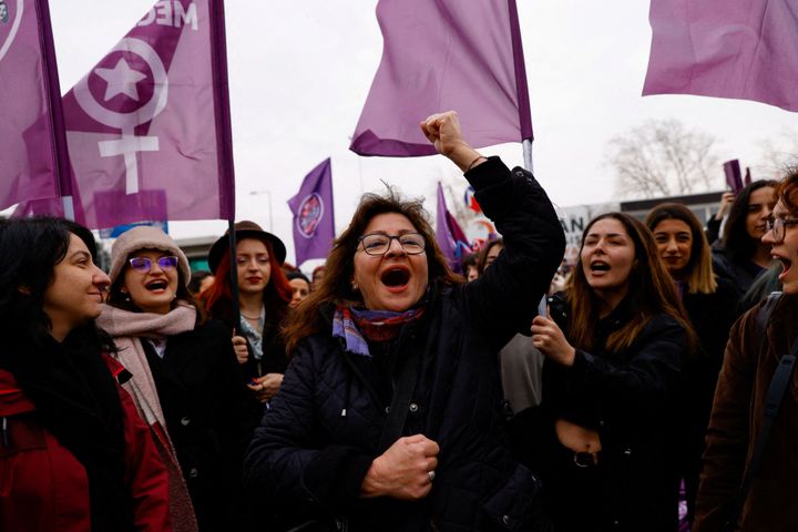 Διαδήλωση ενόψει της Παγκόσμιας Ημέρας της Γυναίκας, στην Κωνσταντινούπολη, Τουρκία, 5 Μαρτίου 2023.