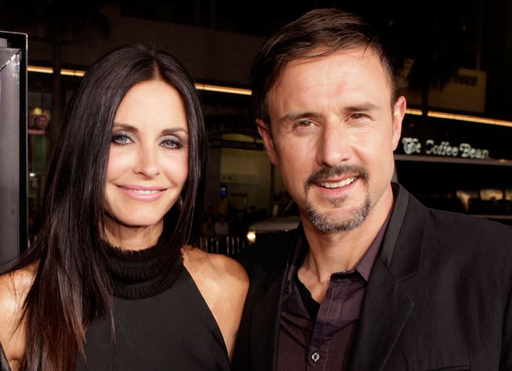 Actors Courteney Cox (L) and David Arquette arrive at the "Scream 4" World Premiere at Grauman's Chinese Theatre on April 11, 2011 in Hollywood, California. (Photo by Jeff Vespa/WireImage)