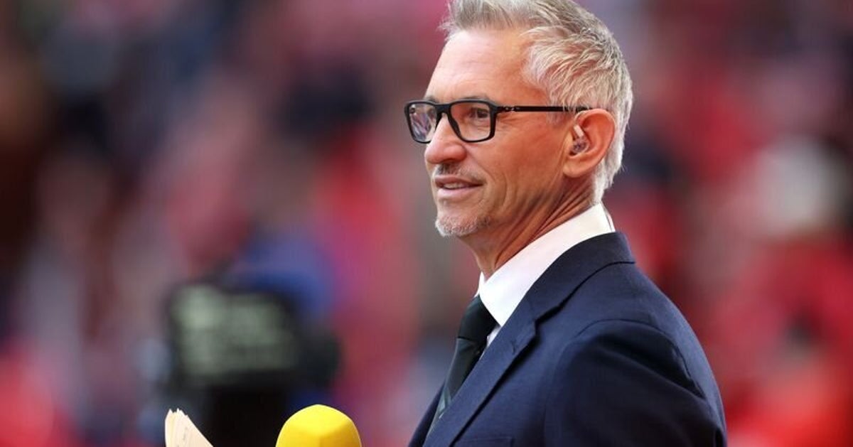 Gary Lineker Back Gary Lineker To 'Step Back' From Match Of The Day | HuffPost UK Politics