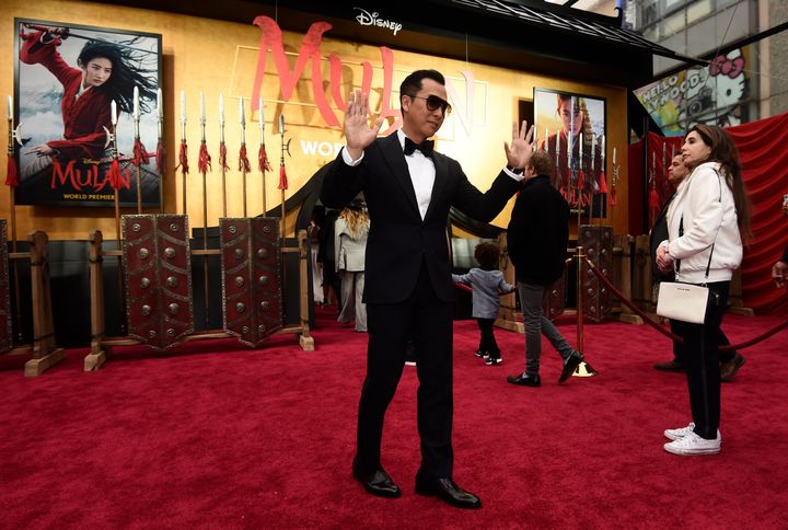 Ο Ντόνι Γιεν, 9 Μαρτίου 2020, στην πρεμιέρα της ταινίας «Mulan», στο El Capitan Theatre του Λος Άντζελες. (AP Photo/Chris Pizzello)