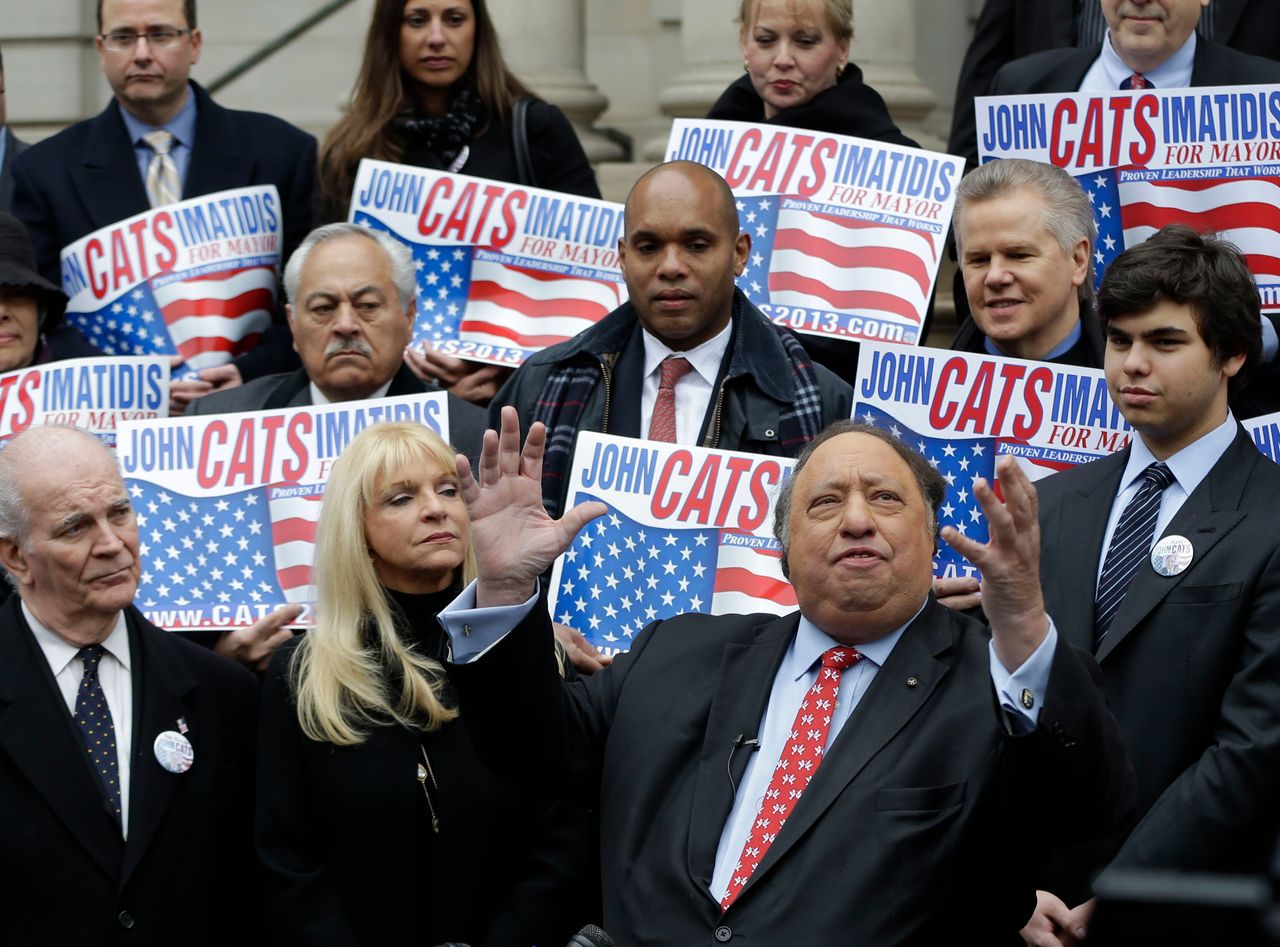 29 Ιανουαρίου 2013 Ο Τζον Κατσιματίδης σε προεκλογική εκστρατεία για το το δήμο της Νέας Υόρκης.