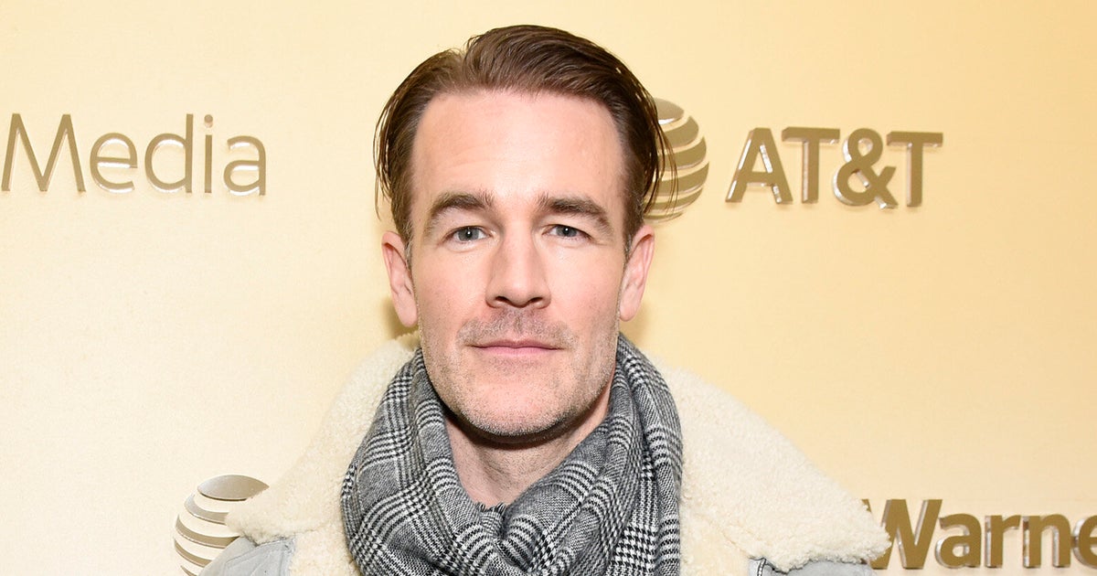 NextImg:James Van Der Beek's TV Mom Sends Him Birthday Cookies For A Touching Reason