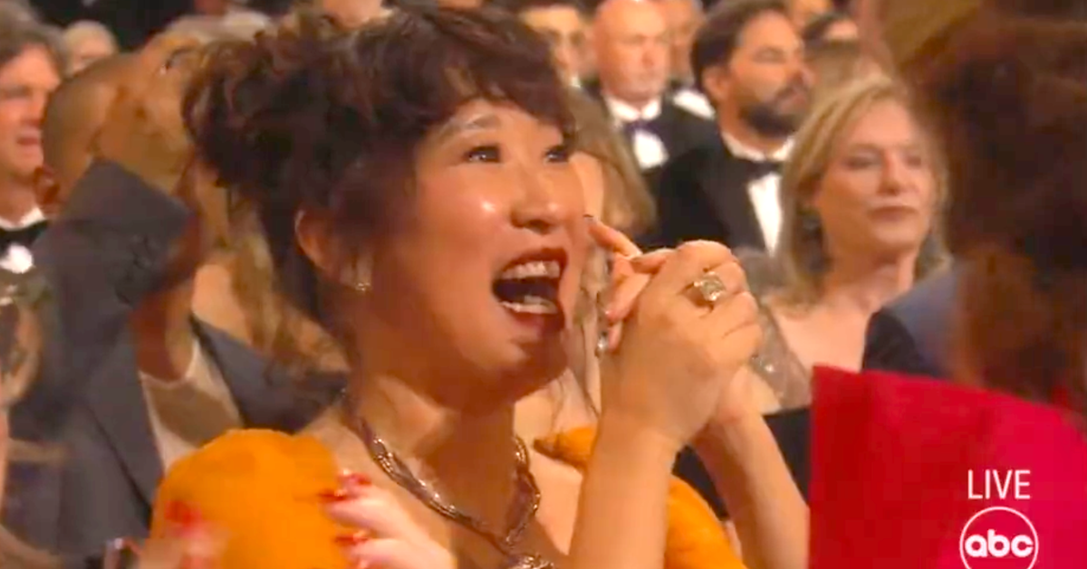NextImg:Sandra Oh's Reaction To 'Everything Everywhere' Best Picture Win Is Pure Joy