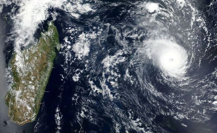 Δορυφορικές εικόνες δείχνουν τον τροπικό κυκλώνα Φρέντυ να πλησιάζει τη Μαδαγασκάρη σε αυτήν την αχρονολόγητη δορυφορική εικόνα που ελήφθη στις 20 Φεβρουαρίου 2023.