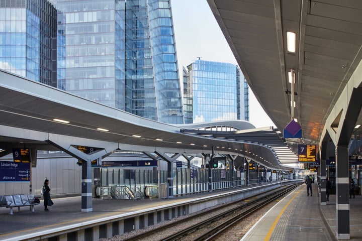 LONDON BRIDGE STATION