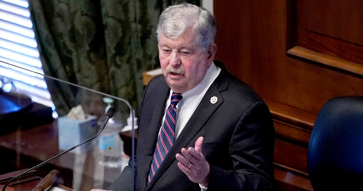 NextImg:Tennessee Republican 'Pausing' Social Media Use After Commenting On Racy Posts