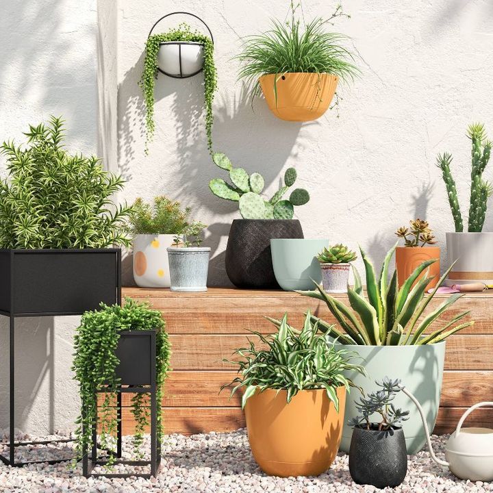 Room Essentials self-watering planter