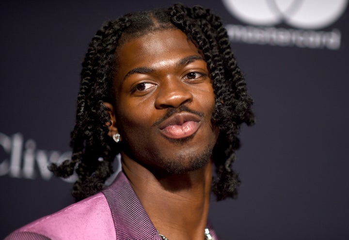 Lil Nas X lembrou ao usuário que Satanás não era real - e não apareceu em seu vídeo.