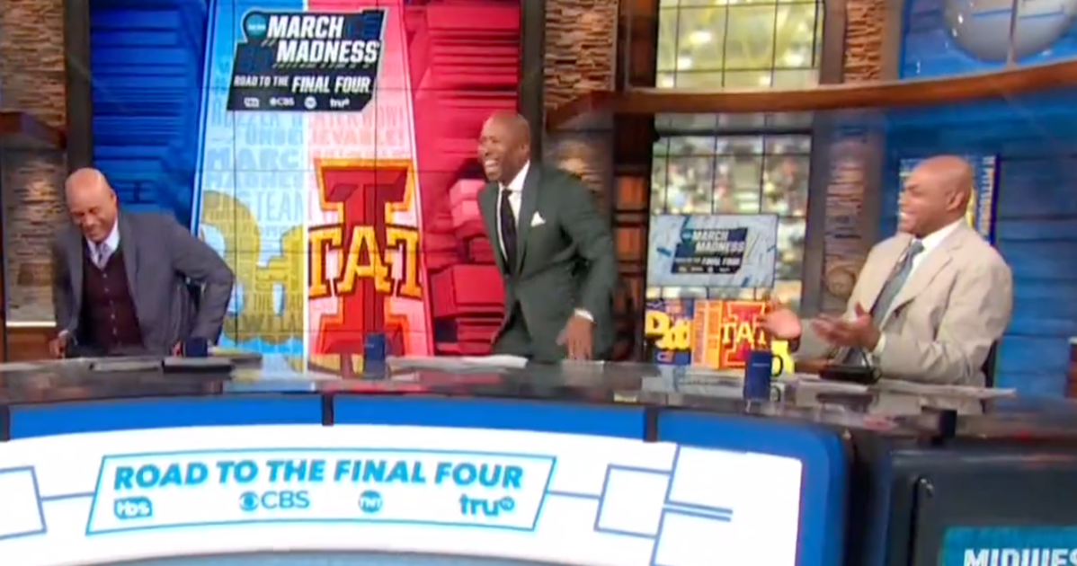 NextImg:March Madness Analysis Flies Off The Rails With Wild Charles Barkley Uniform Claim