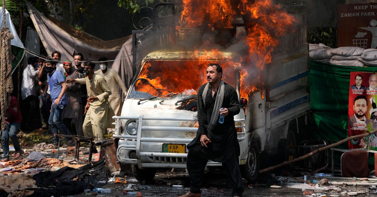 NextImg:Pakistani Police Storm Home Of Former PM Khan, Arrest 61