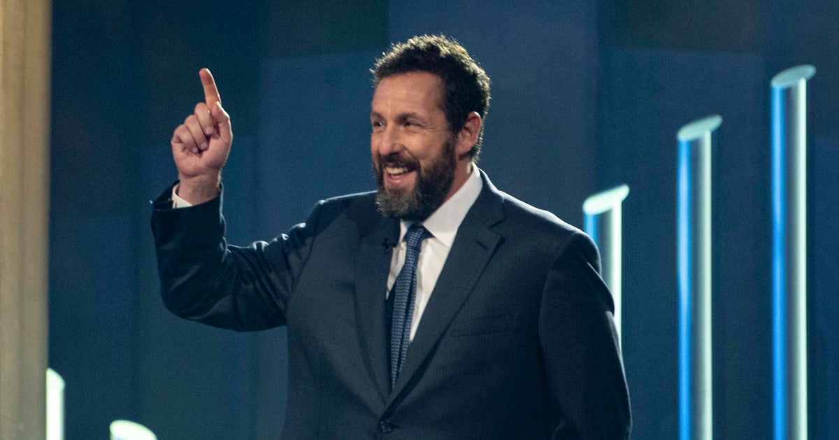 NextImg:Adam Sandler Relishes In Mark Twain Prize As Comedians Show Him Love